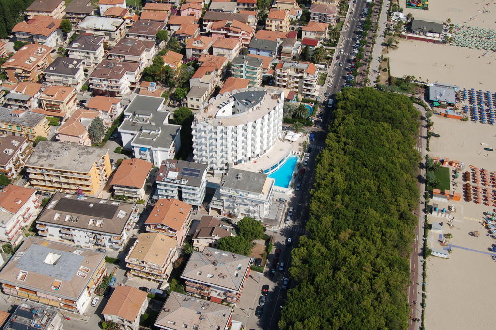 Hotel Lido ألبا أدرياتيكا المظهر الخارجي الصورة