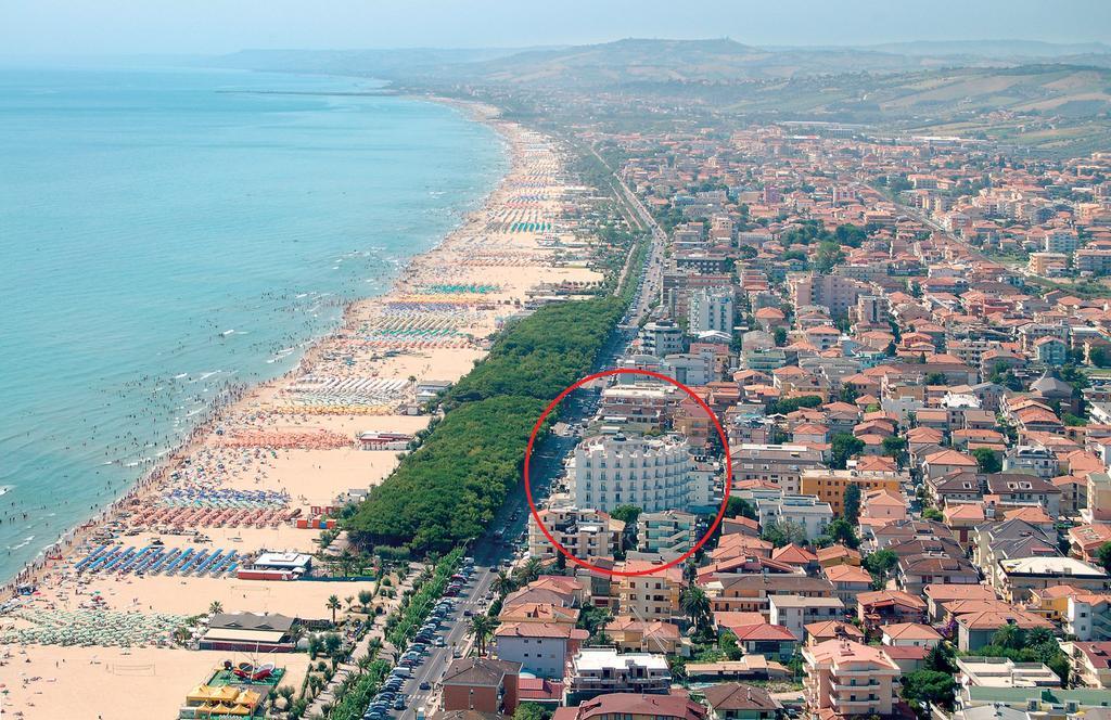 Hotel Lido ألبا أدرياتيكا المظهر الخارجي الصورة