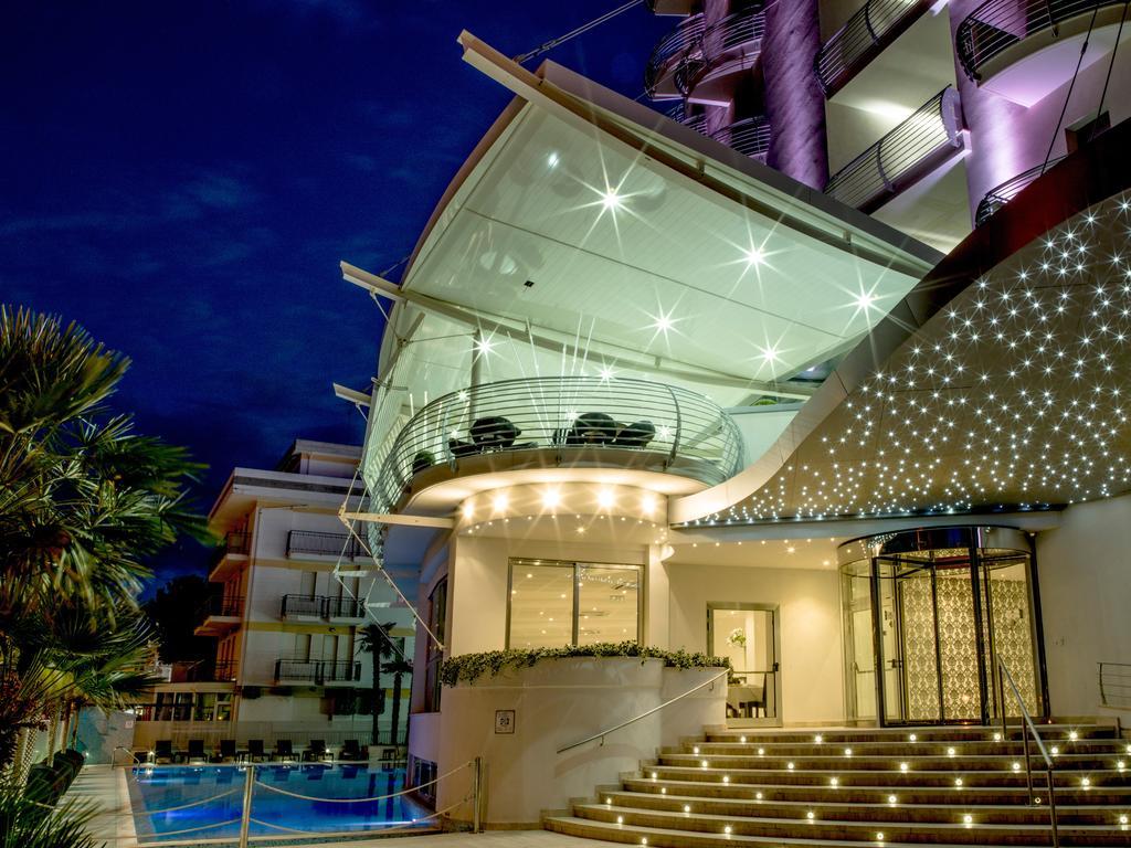 Hotel Lido ألبا أدرياتيكا المظهر الخارجي الصورة